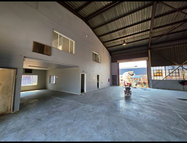649M² WAREHOUSE TO LET IN WADEVILLE